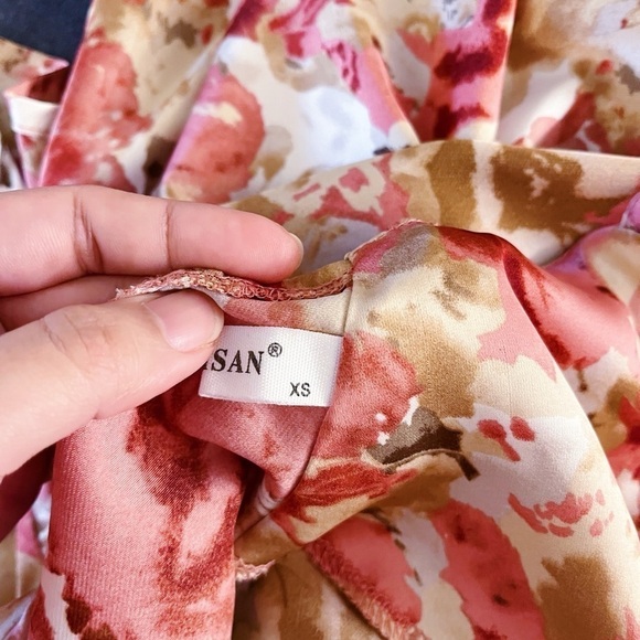 Utnisan Floral Satin Midi Dress Women’s XS Slit Romanticcore Soft Elegant Chic - Picture 6 of 8